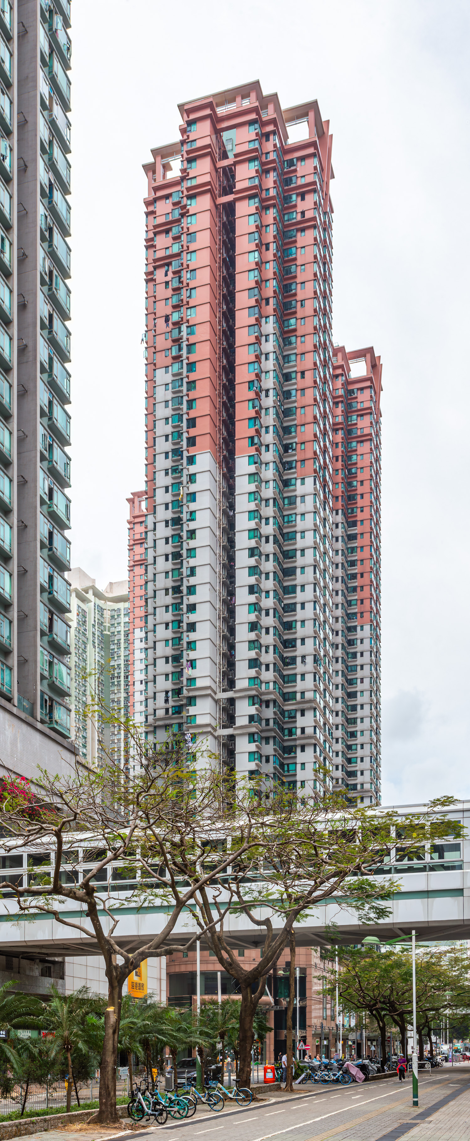Metropolis Tower 3, Hong Kong - View from the southeast. © Mathias Beinling